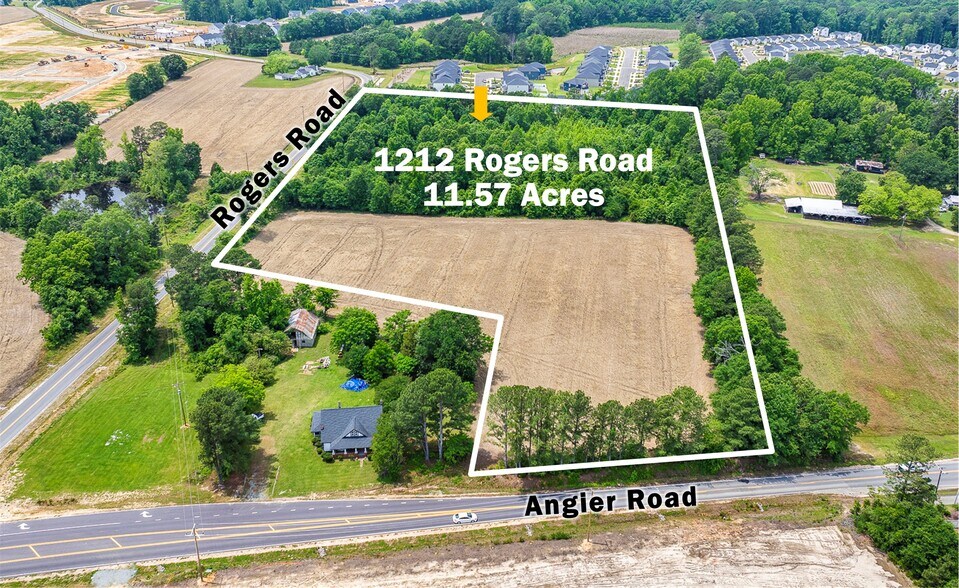 1212 Rogers Rd, Fuquay Varina, NC à vendre - Photo principale – Image 1 sur 7