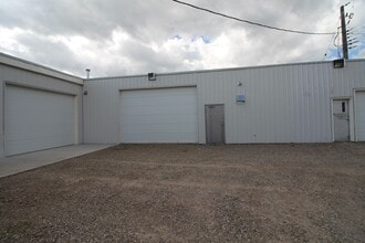 120 Mayor Magrath Dr N, Lethbridge, AB à louer Photo de l’immeuble– Image 1 sur 1