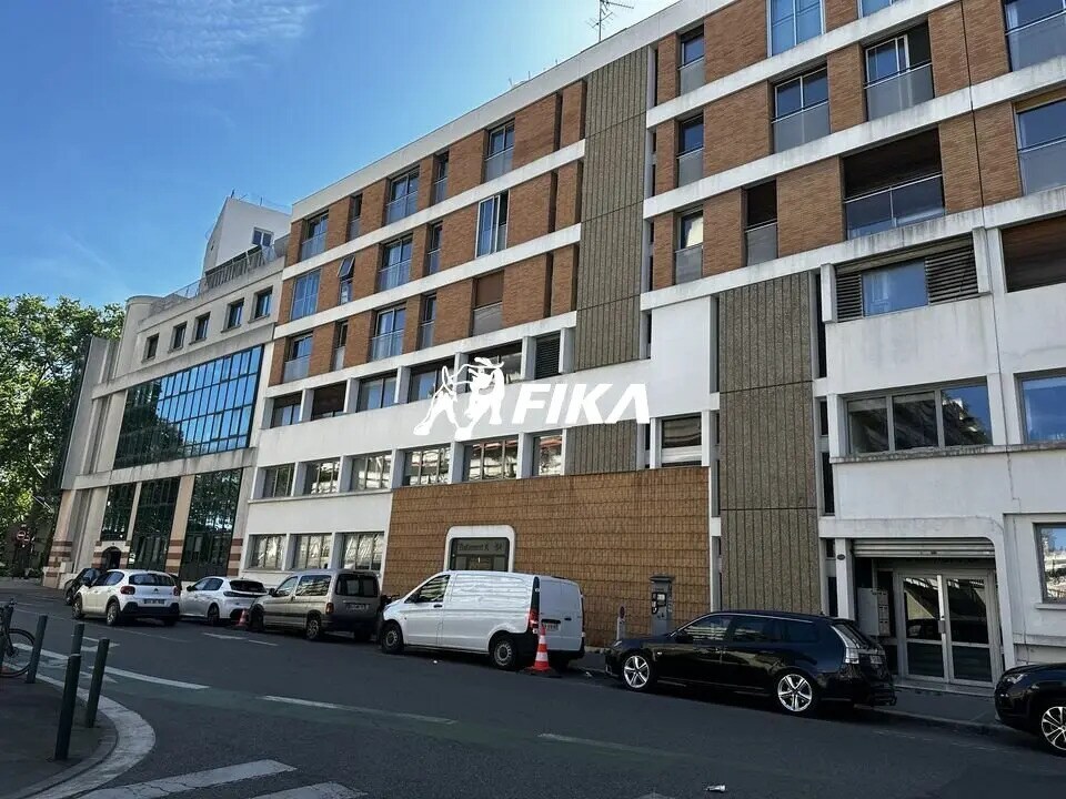 Bureau dans Toulouse à louer Photo de l’immeuble– Image 1 sur 9