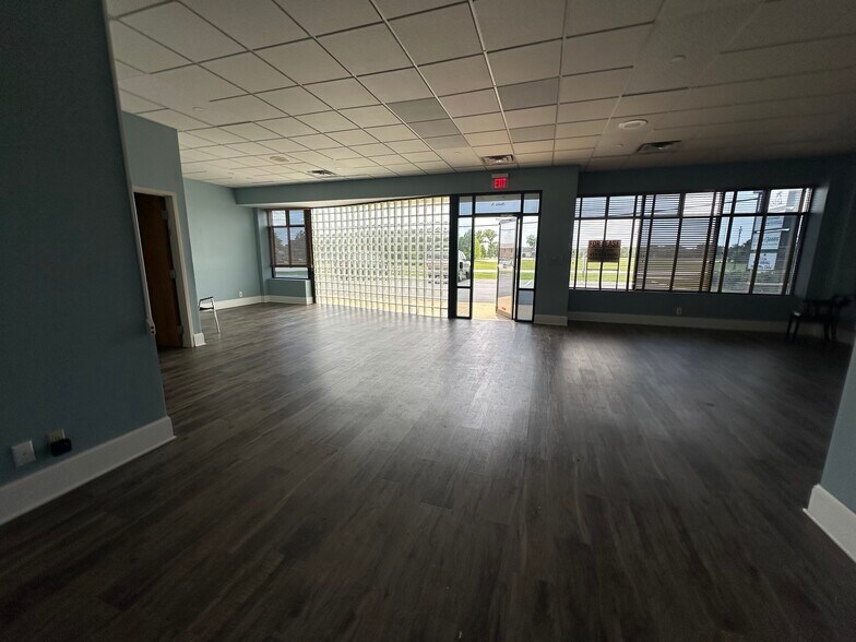 761 NW Main St NW, Bourbonnais, IL à louer - Photo intérieure – Image 2 sur 5