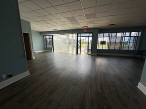 761 NW Main St NW, Bourbonnais, IL à louer Photo intérieure– Image 2 sur 12