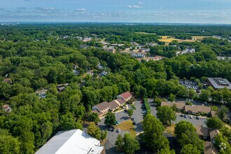 4-6 Cornwall Ct, East Brunswick, NJ - VUE AÉRIENNE vue de carte - Image1