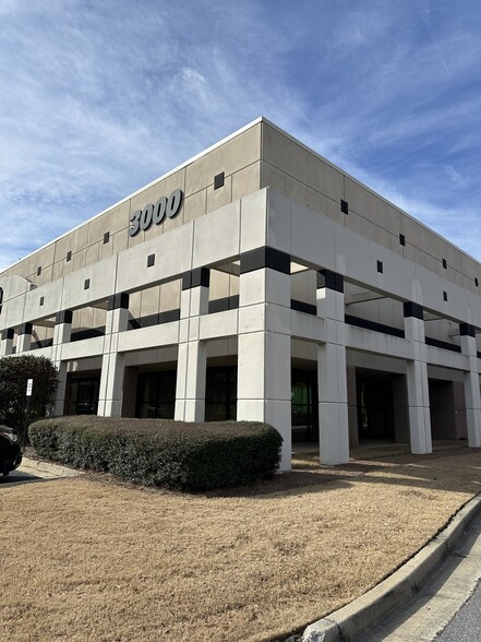 3000 S Corporate Pky, Forest Park, GA à louer - Photo de l’immeuble – Image 1 sur 1