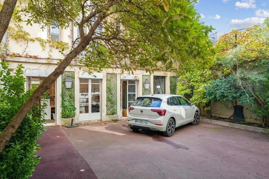 51 Rue Ampère, Paris à louer - Photo de l’immeuble – Image 3 sur 22