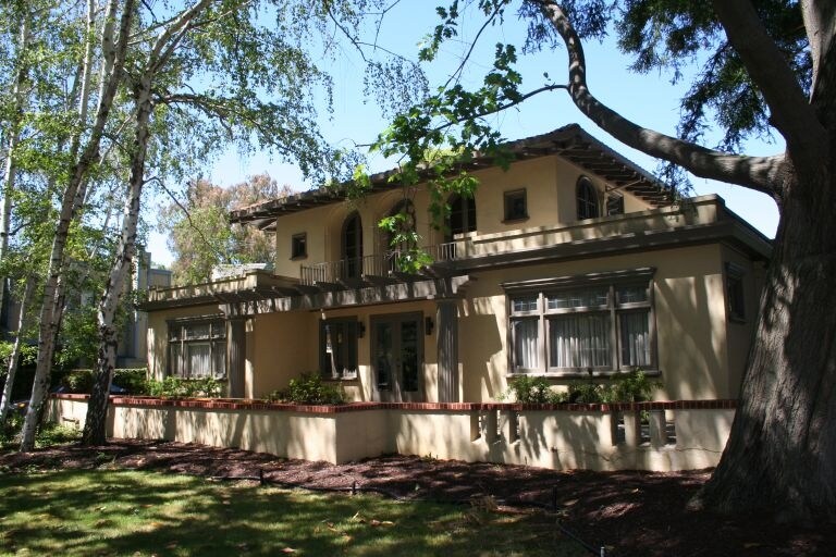 705 Forest Ave, Palo Alto, CA à louer - Photo de l’immeuble – Image 2 sur 5