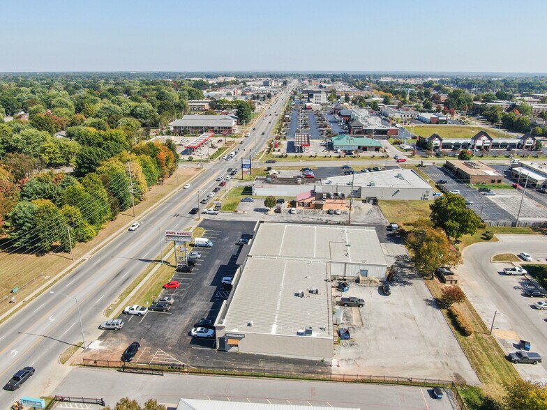 634-650 E Battlefield Rd, Springfield, MO à louer - Photo de l’immeuble – Image 3 sur 11
