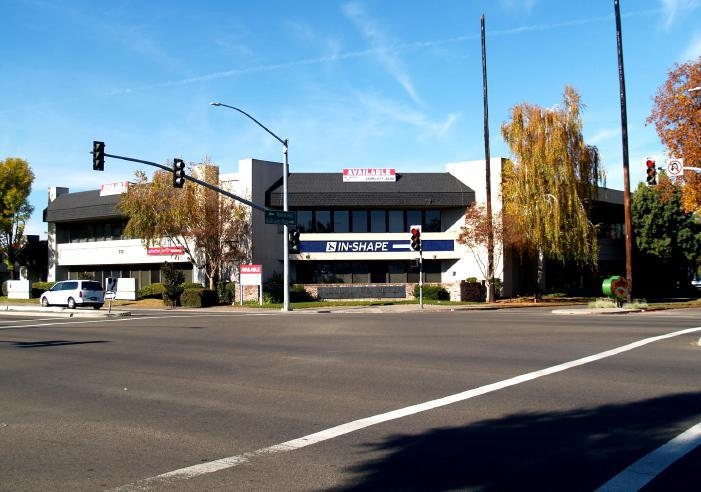 2321 W March Ln, Stockton, CA à louer - Photo principale – Image 1 sur 9