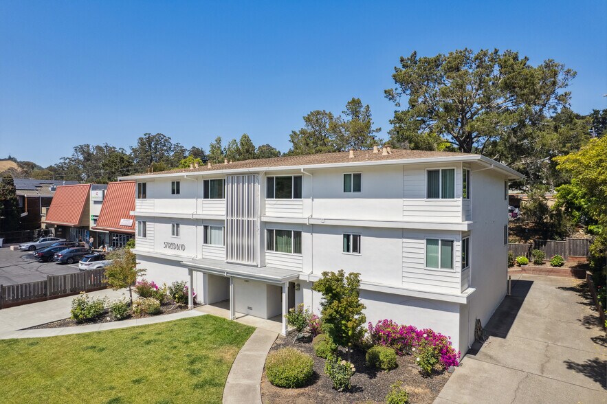 37 Reed Blvd, Mill Valley, CA à vendre - Photo de l’immeuble – Image 1 sur 10