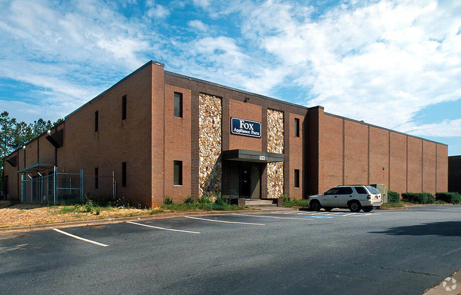 2910 Northeast Pky, Doraville, GA à louer - Photo de l’immeuble – Image 3 sur 7