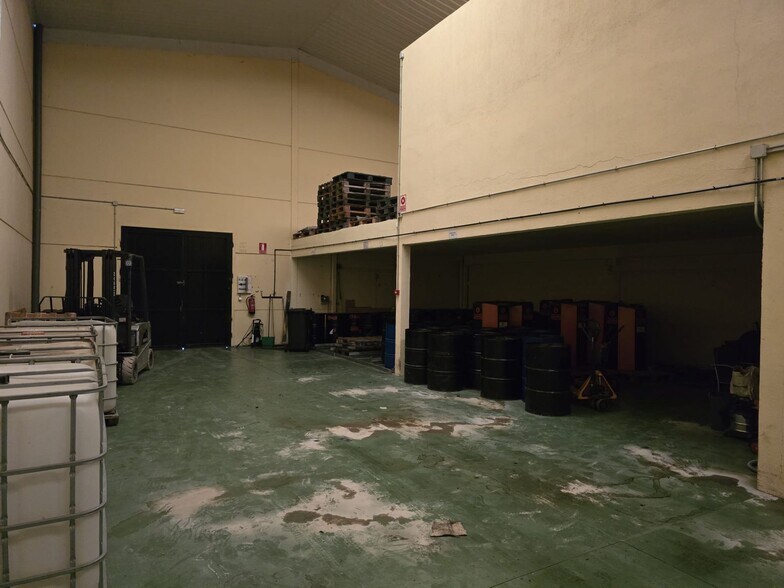 Industriel/Logistique dans Yuncos, Toledo à louer - Photo de l’immeuble – Image 3 sur 27
