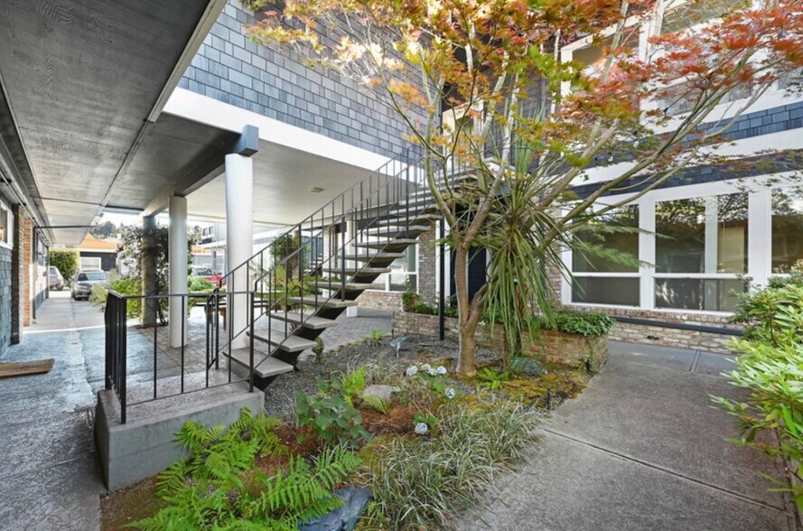 125-131 Camino Alto, Mill Valley, CA à louer - Photo de l’immeuble – Image 2 sur 11
