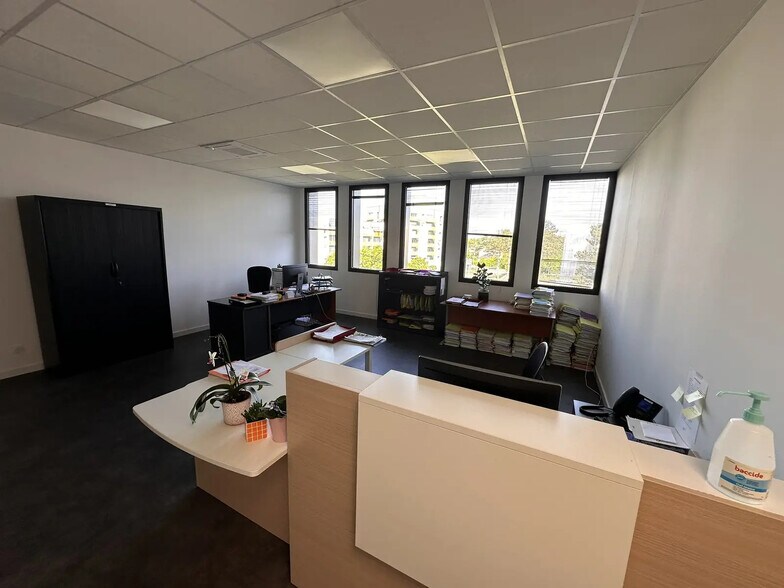 Bureau dans Angers à vendre - Photo de l’immeuble – Image 2 sur 6