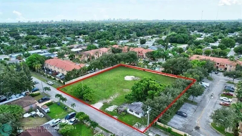 5830 Liberty St, Hollywood, FL à louer - Photo de l’immeuble – Image 3 sur 11