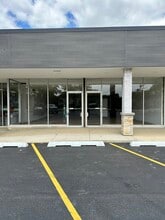 3010-3054 W Hobson Rd, Woodridge, IL à louer Photo intérieure– Image 1 sur 5