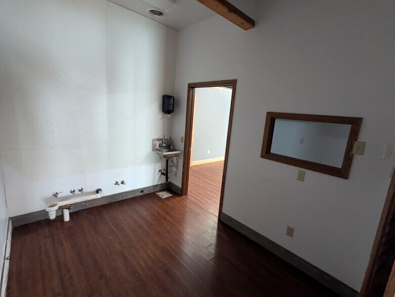 1316 E Cedar St, Brandon, SD à louer - Photo intérieure – Image 3 sur 10