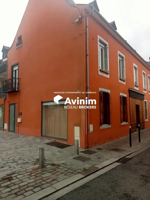 Local commercial dans Tarbes à louer Photo de l’immeuble– Image 1 sur 6