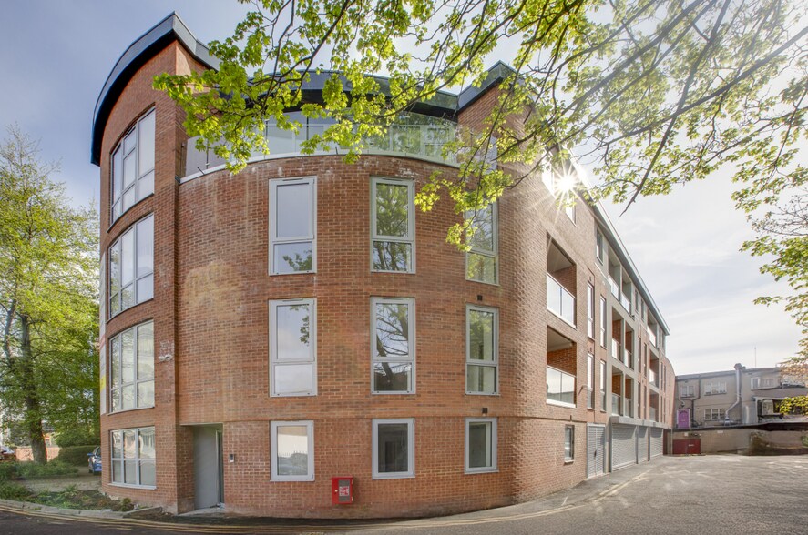 17-19 Frogmoor, High Wycombe à louer - Photo de l’immeuble – Image 2 sur 3