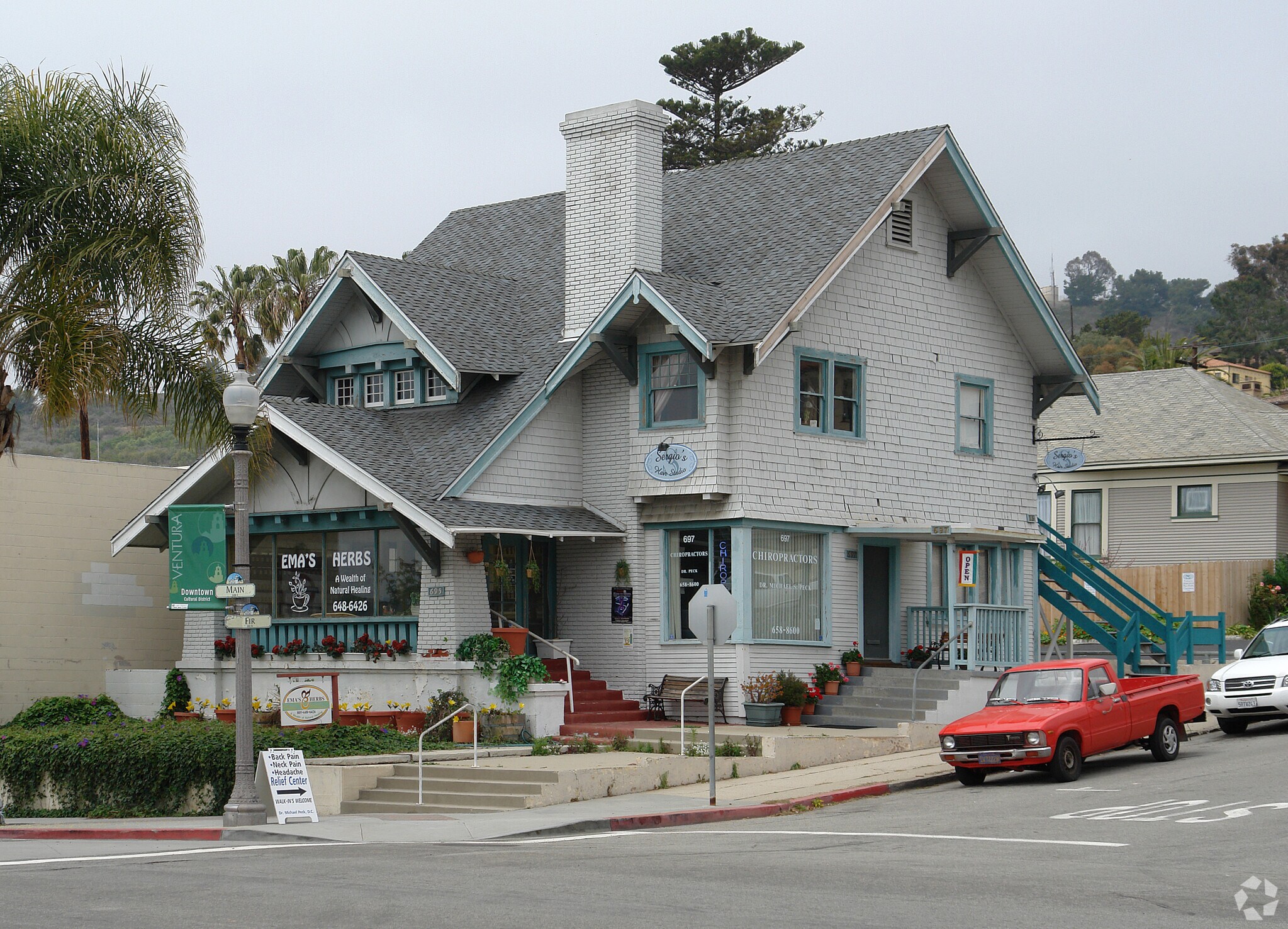 695-697 E Main St, Ventura, CA à vendre Photo principale– Image 1 sur 4