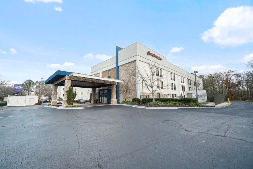 450 Parkway 575, Woodstock, GA à vendre - Photo de l’immeuble – Image 2 sur 15