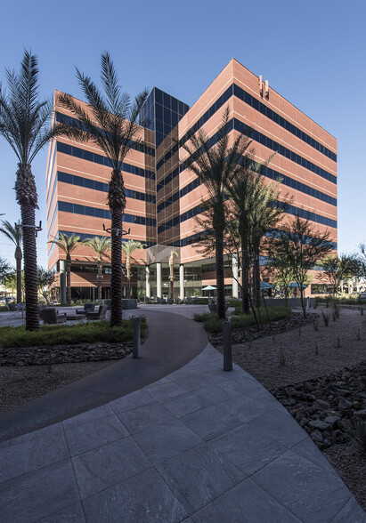 4605 E Elwood St, Phoenix, AZ à louer - Photo de l’immeuble – Image 3 sur 10