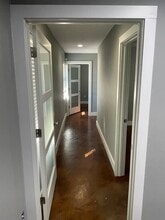 501 Broadway St, San Marcos, TX à louer Photo intérieure– Image 2 sur 7