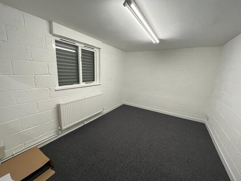 22 John Brannan Way, Bellshill à louer - Photo de l’immeuble – Image 3 sur 8