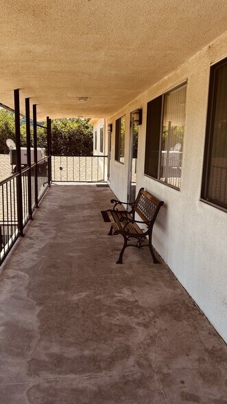 434 Cajon St, Redlands, CA à louer - Photo de l’immeuble – Image 3 sur 7