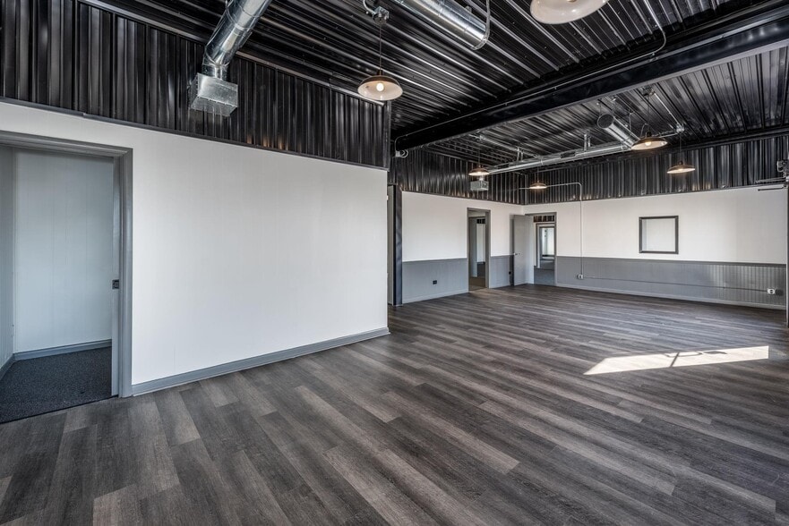 110 E A St, Newton, NC à louer - Photo intérieure – Image 2 sur 20