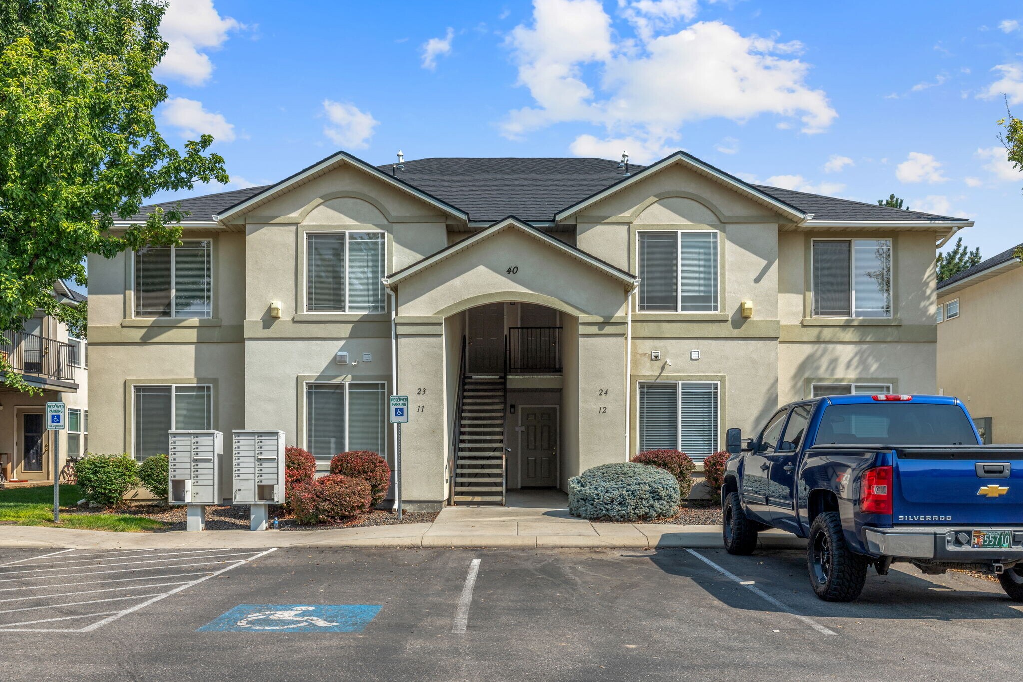 1805 E Overland Rd, Meridian, ID à vendre Photo de l’immeuble– Image 1 sur 31