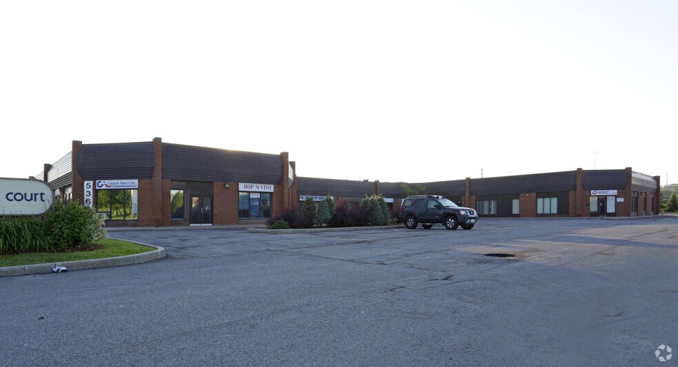 5360 Canotek Rd, Ottawa, ON à vendre - Photo de l’immeuble – Image 2 sur 3
