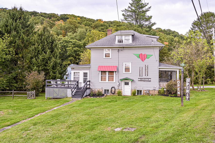 113 Nature Run, Laughlintown, PA à vendre - Photo de l’immeuble – Image 3 sur 13