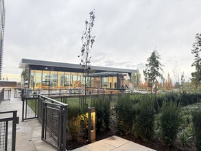 13675 107A Av, Surrey, BC à louer Autre– Image 2 sur 7