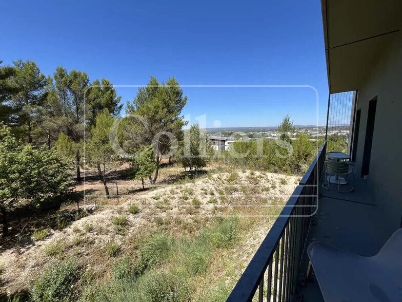 Rue Pierre Berthier, Aix-en-Provence à louer - Photo de l’immeuble – Image 3 sur 8