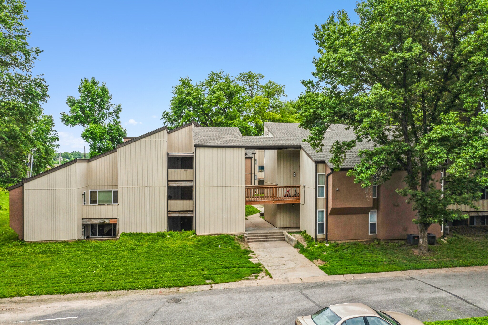 103 N Lee St, Buckner, MO à vendre Photo de l’immeuble– Image 1 sur 15