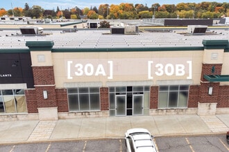 100 Trainyards Dr, Ottawa, ON à louer Photo intérieure– Image 1 sur 27