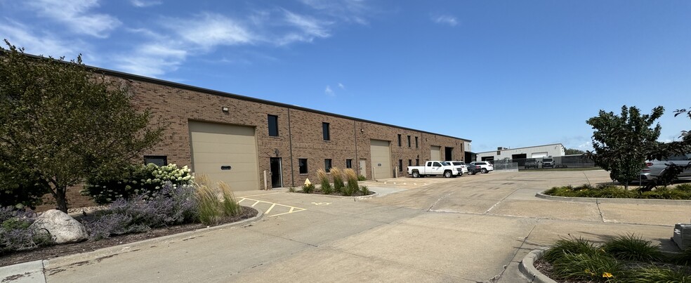1125 SE Westbrooke Dr, Waukee, IA à louer - Photo de l’immeuble – Image 3 sur 11