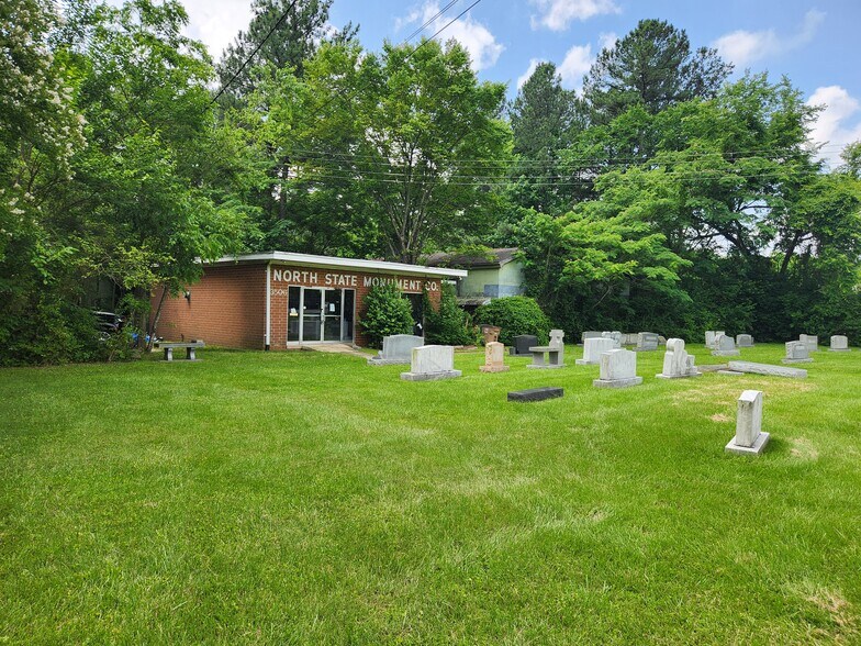 3506 Burlington Rd, Greensboro, NC à vendre - Photo principale – Image 1 sur 11