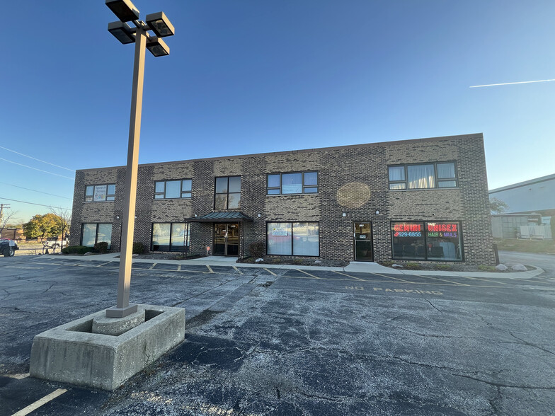 329-335 Irving Park Rd, Roselle, IL à vendre - Photo de l’immeuble – Image 1 sur 15