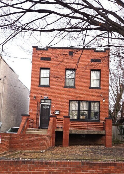 2808 Douglas St NE, Washington, DC à vendre Photo de l’immeuble– Image 1 sur 18