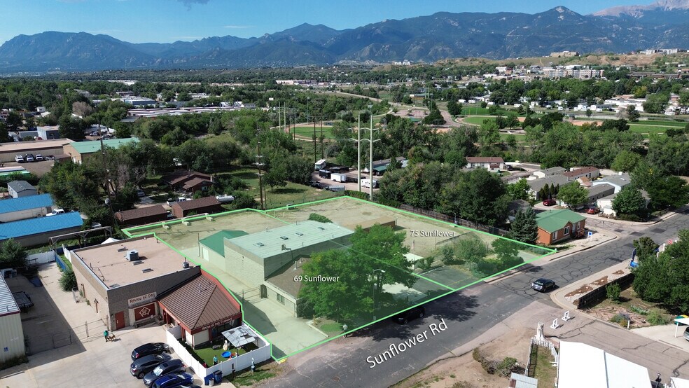 69-75 Sunflower Rd, Colorado Springs, CO à louer - Photo de l’immeuble – Image 3 sur 68