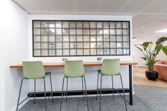 10 Dean Farrar St, Londres à louer Photo intérieure– Image 2 sur 7