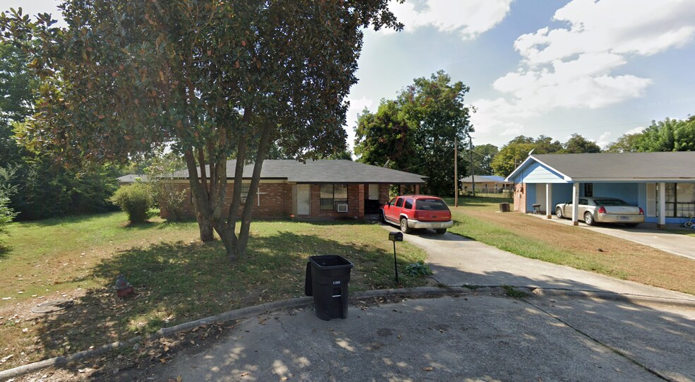 23 Single Family Homes - Heavy Cashflow portefeuille de 23 biens à vendre sur LoopNet.fr - Photo de l’immeuble – Image 3 sur 23