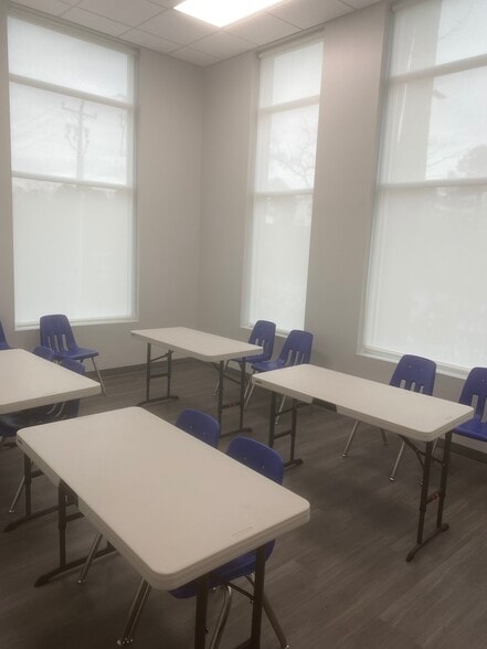 275 Carpenter Hill Ln, Cary, NC à louer - Photo intérieure – Image 2 sur 3