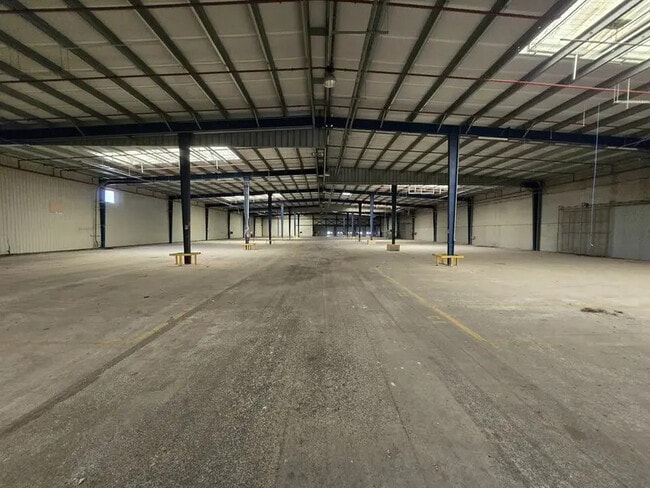 Plus de détails pour Industriel/Logistique à louer