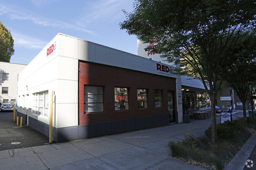 1915 SW 6th Ave, Portland, OR à louer - Photo principale – Image 1 sur 9
