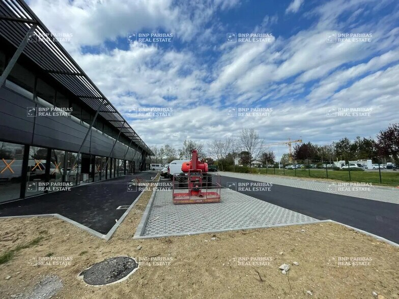 2721 Route De Baziège La Lauragaise, Labège à louer - Photo de l’immeuble – Image 3 sur 9