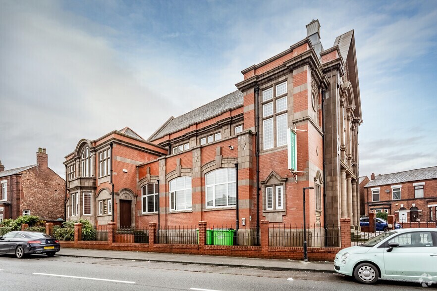 361 Ormskirk Rd, Wigan à louer - Photo de l’immeuble – Image 3 sur 5