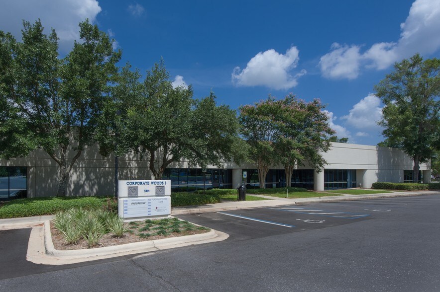 5401 Corporate Woods Dr, Pensacola, FL à vendre - Photo de l’immeuble – Image 2 sur 11