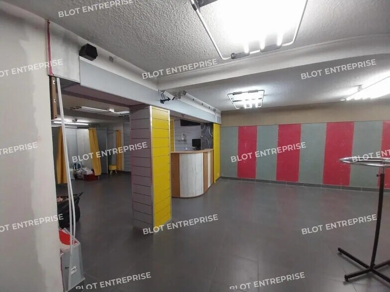 Immeuble residentiel dans Pontivy à vendre - Photo principale – Image 3 sur 12