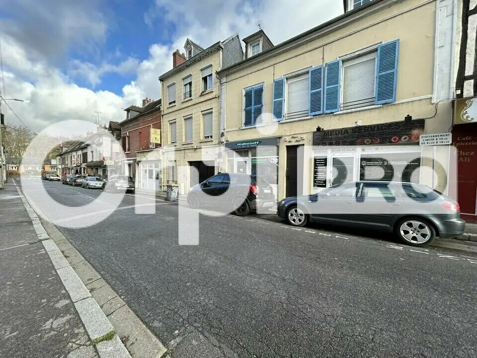 Local commercial dans Beauvais à louer Photo de l’immeuble– Image 1 sur 5